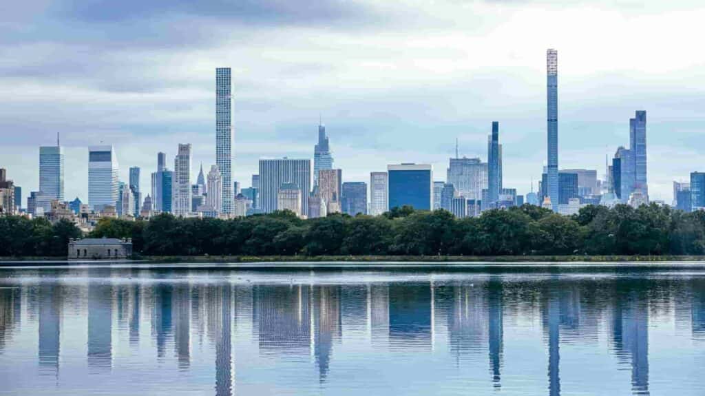 Master the game: luxury real estate marketing