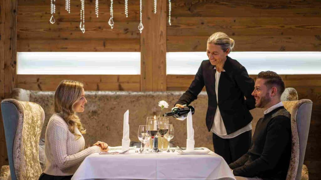 Best industries to work in hospitality industry