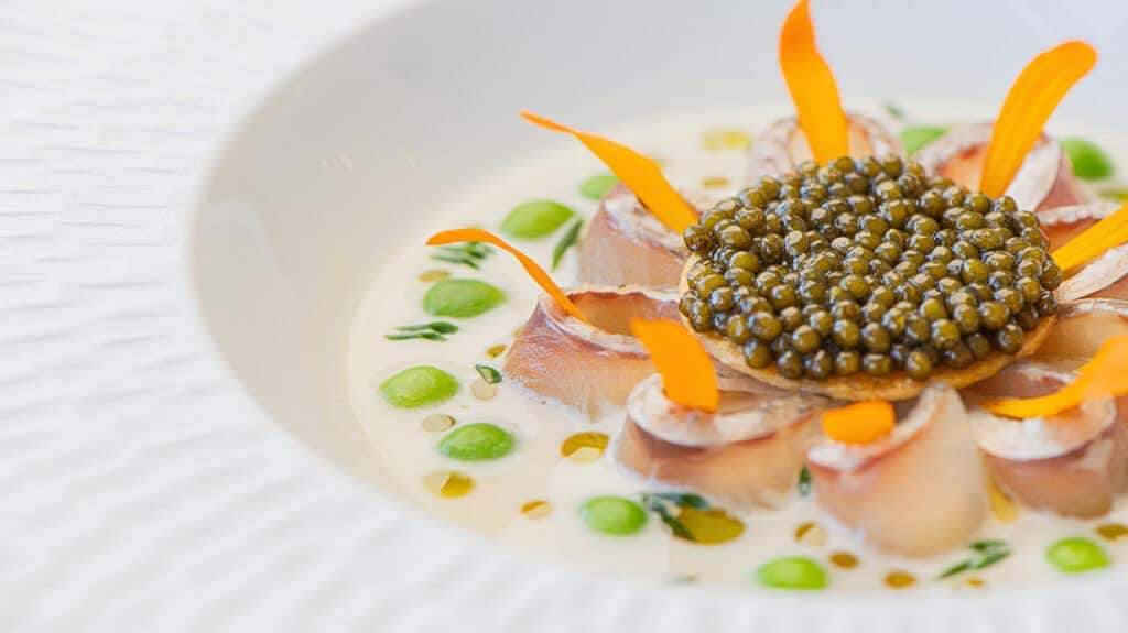 Cook with Stéphane Décotterd – #4: petals of Lake Geneva fera served with verbena broth, pea and caviar chawanmushi
