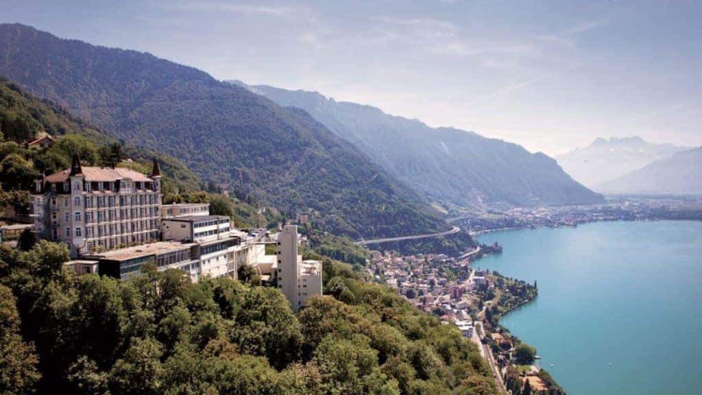 What makes a Swiss school of tourism and hospitality world class?