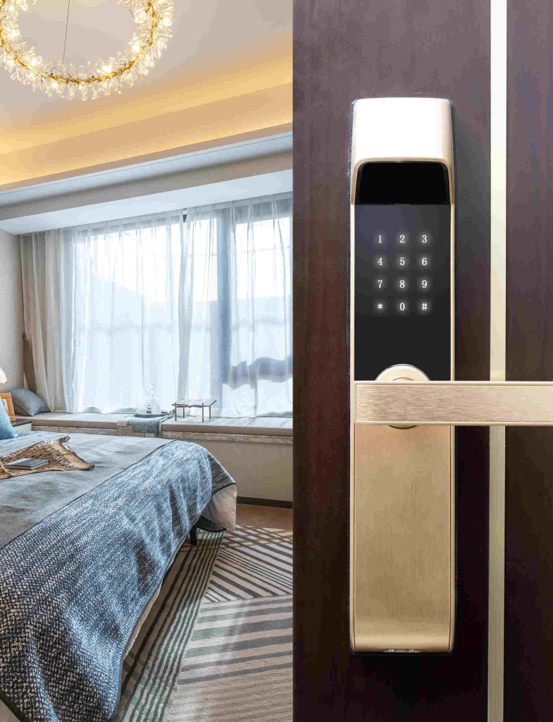 benefits of technology in hotel industry pdf